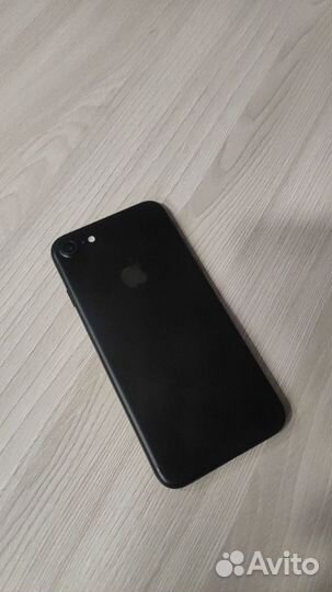 iPhone 7, 128 ГБ