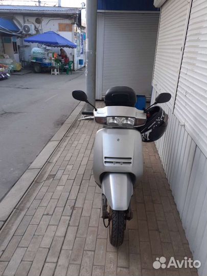 Скутер Honda Lead AF20