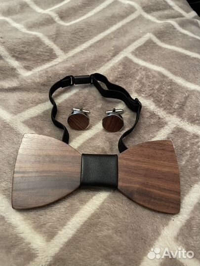 Галстук-бабочка деревянный