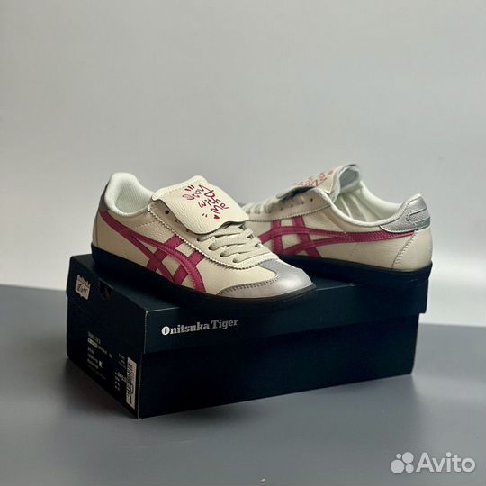 Кроссовки Asics