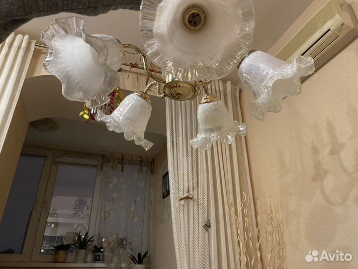 Люстра подвесная потолочная
