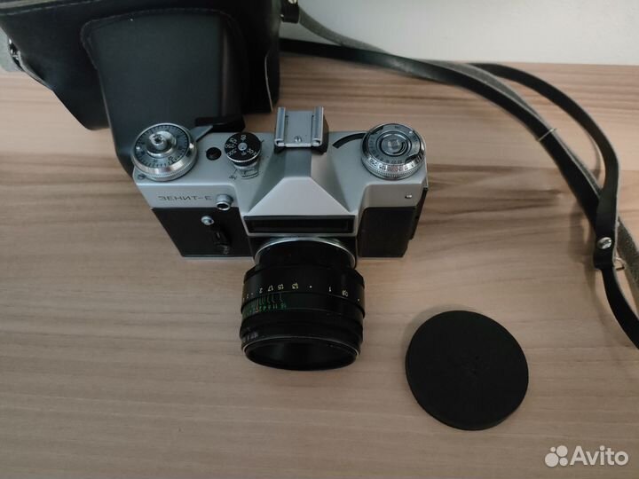 Плёночный фотоаппарат Зенит-Е