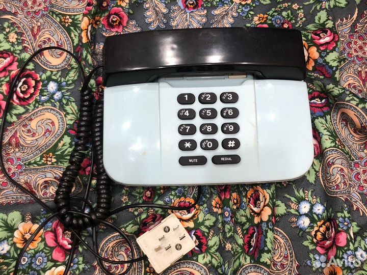 Стационарный телефон советский кнопочный