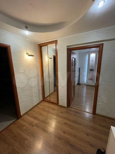 4-к. квартира, 76 м², 1/5 эт.