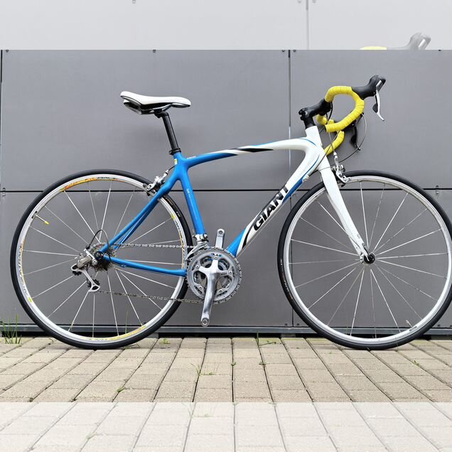 Карбоновый шоссейный Giant ocrc. Shimano 105
