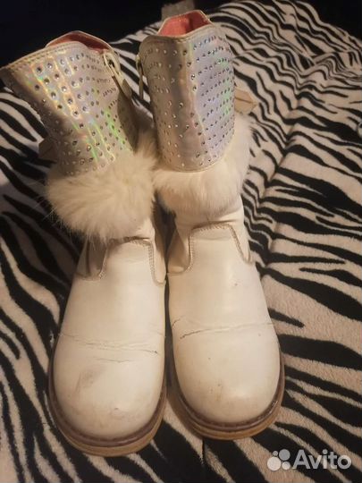 Сапожки для девочки нарядные