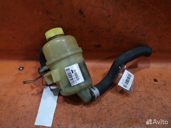 Бачок гура Mazda Familia s-wagon BJ5W