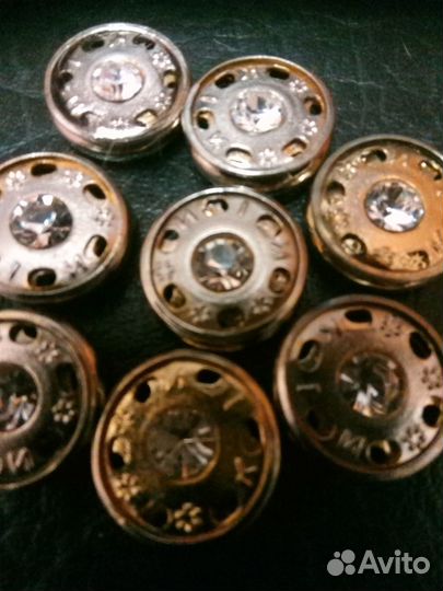 Пуговицы Пряжки Пяльцы Жемчуг Стразы