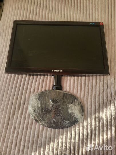 Монитор Samsung P2250