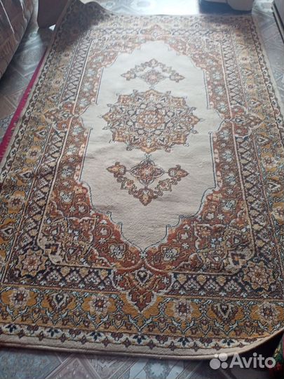 Ковер шерстяной 230на150 сантиметров