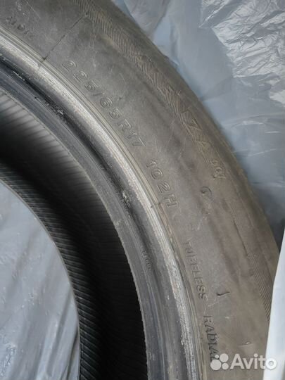 Bridgestone Alenza 001 225/65 R17 102H