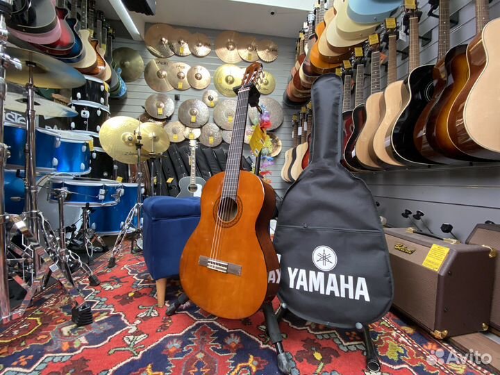 Классическая гитара yamaha c40 с чехлом