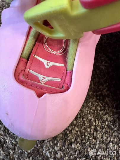 Роликовые коньки