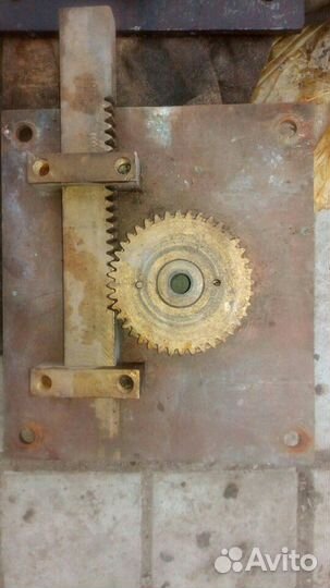 Гаражный замок из латуни