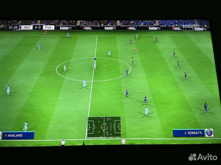 Xbox One S 1000 gb + 2 джойстика + 450 игр