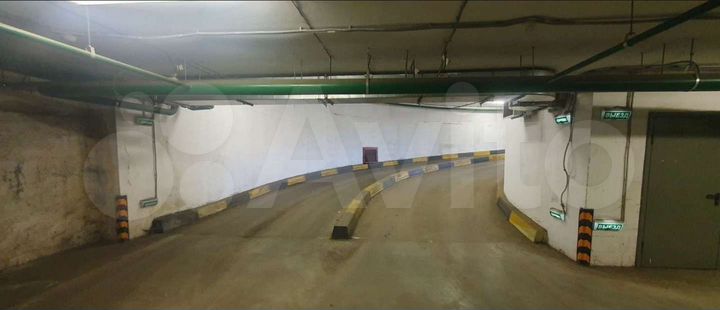 Машиноместо, 14 м²