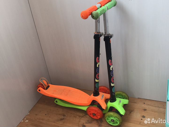 Самокат трехколесный