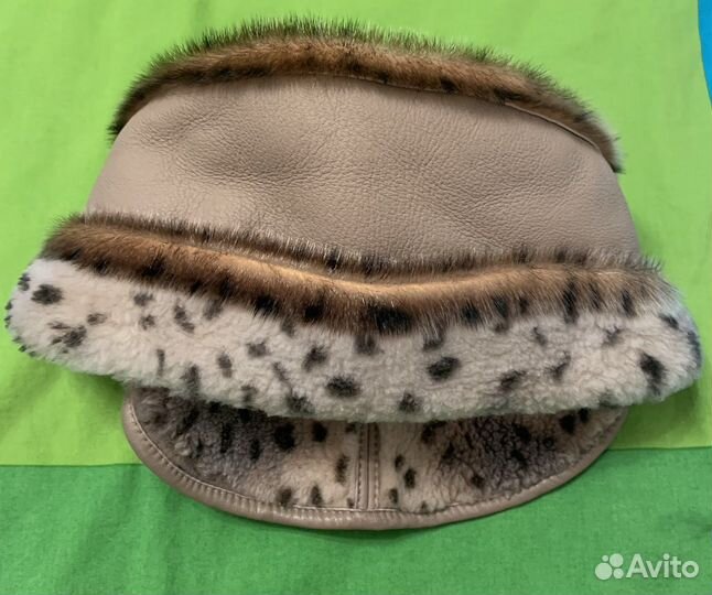 Шапка женская кожаная