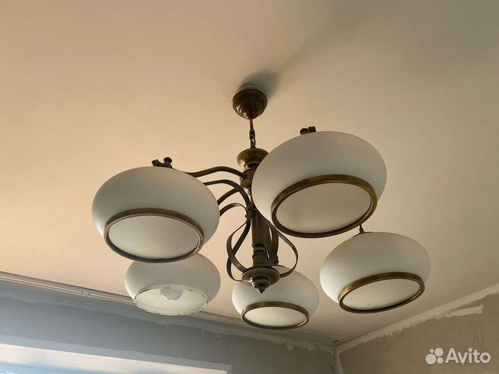 Люстра потолочная