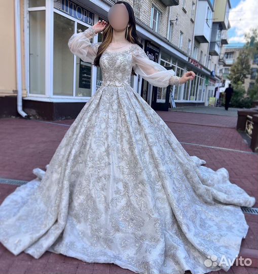 Свадебное платье
