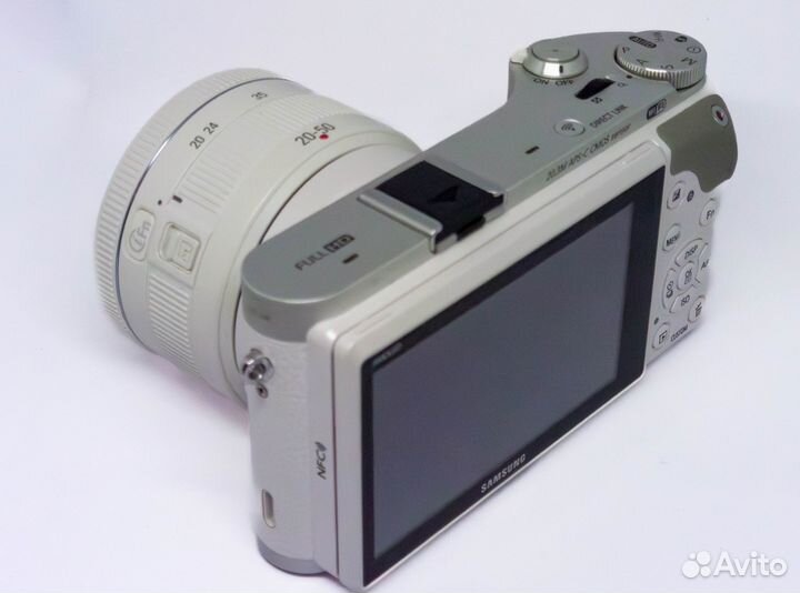 Samsung NX300