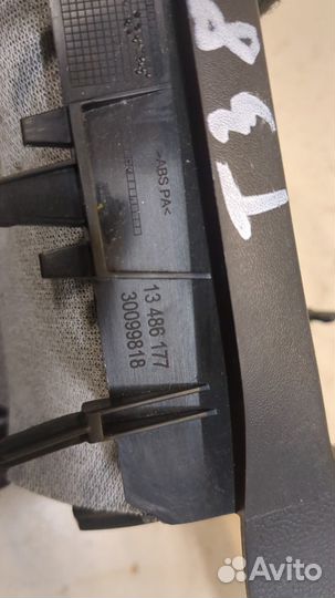 Кожух рулевой колонки Opel Insignia, 2018