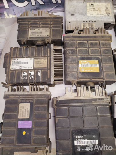 Блок управления двигателем VAG