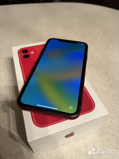 Телефон iPhone 11