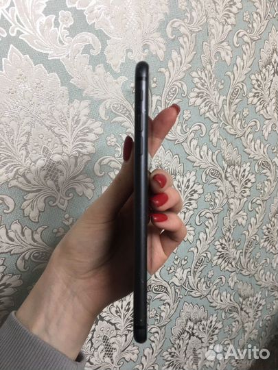 iPhone 8 Plus, 64 ГБ