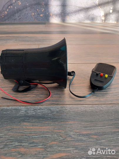 Полицейская сирена