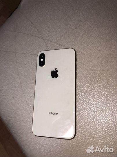 iPhone X, 64 ГБ