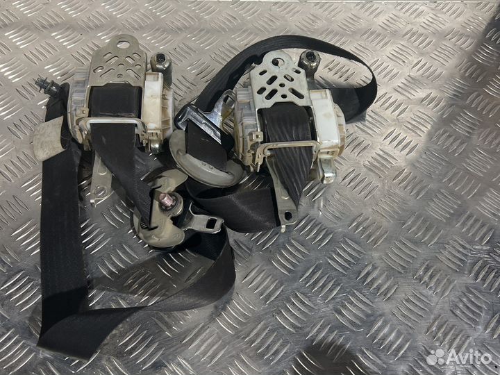 Ремень безопасности перед mitsubishi lancer 10