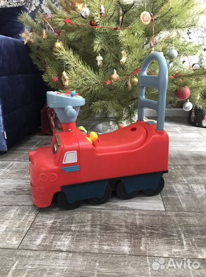 Машинка каталка паровозик
