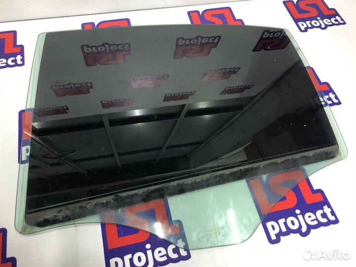 Стекло заднее левое Mercedes E-Class W211