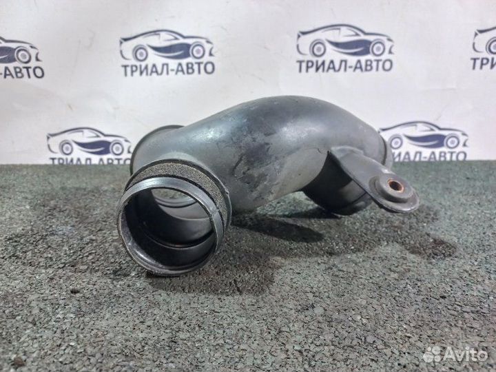 Патрубок воздушного фильтра Kia Sorento XM G4KE