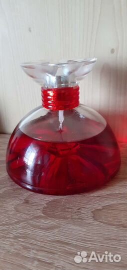 Парфюмерная вода Red petal