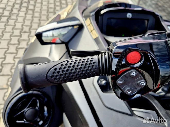 Новый гидроцикл Sea-Doo RXP XRS 325hp 2025