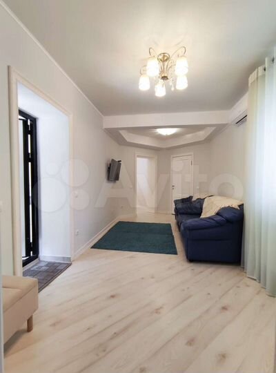 2-к. квартира, 80 м², 1/6 эт.