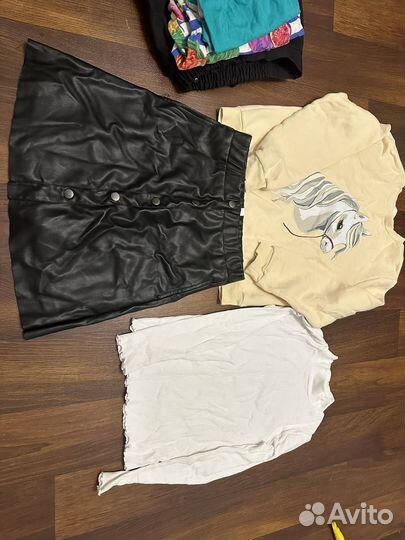 Вещи на девочку пакетом 140р