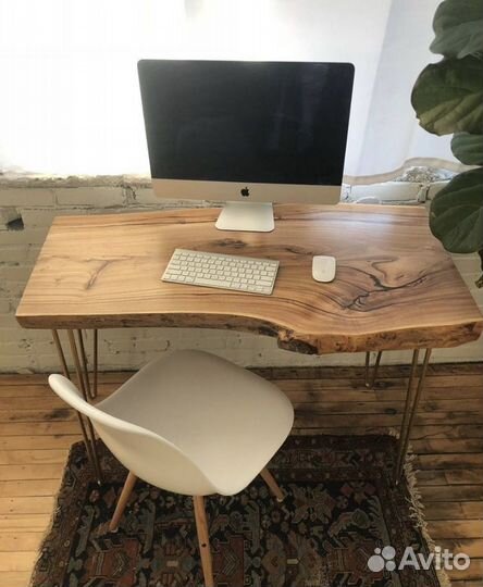 Компьютерный стол в стиле лофт