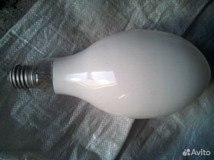 Уличный консольный светильник под лампу дрл-400