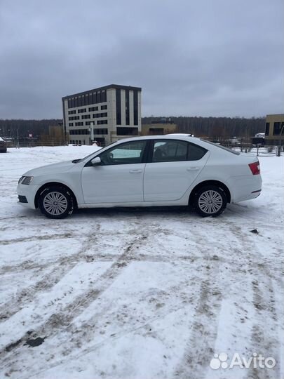 Skoda Octavia 1.6 AT, 2017, 203 000 км