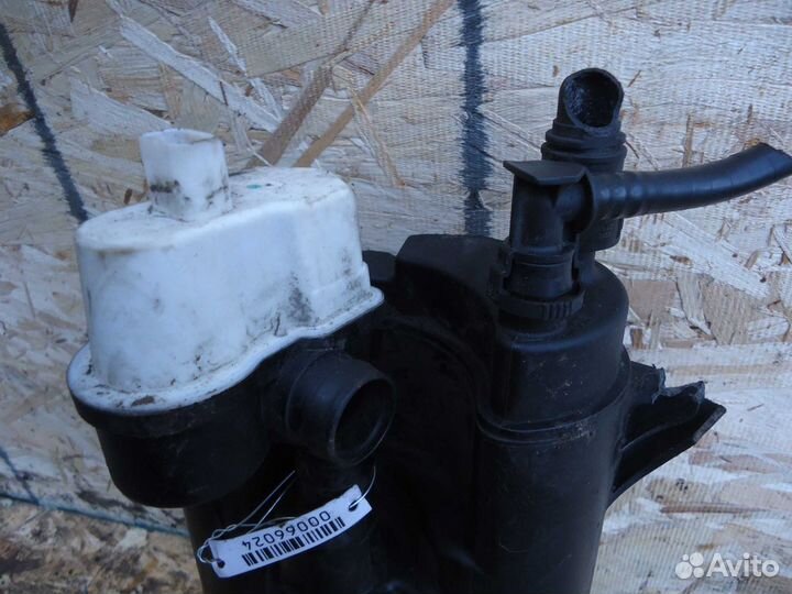 Абсорбер Фильтр угольный Land Rover Range Rover Sp