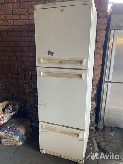 Холодильник Polair