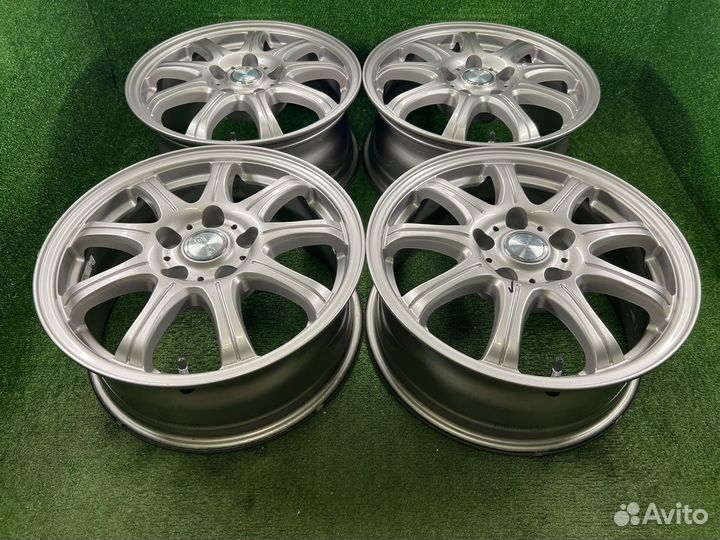 R16 Yokohama Laycea 5x114.3 6.5JJ ET+38 цо73,1мм