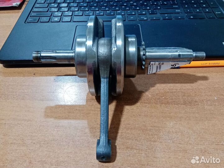 Коленвал скутера Stels Gryphon