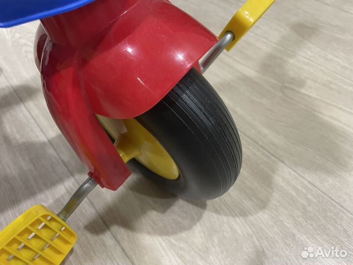 Детский трехколесный велосипед