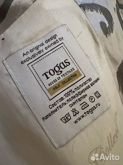 Покрывало и подушки togas