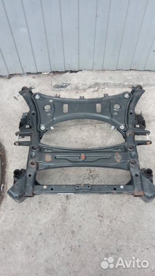 Балка подрамник передняя Bmw X3 F25 2016