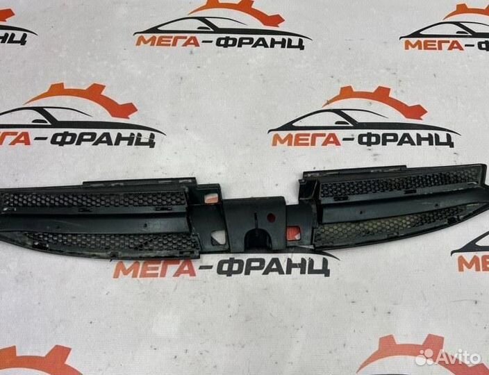 Решетка радиатора Citroen Berlingo фургон (M59)